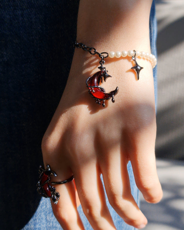 Blood Moon Drip Bracelet - Nikaneko
