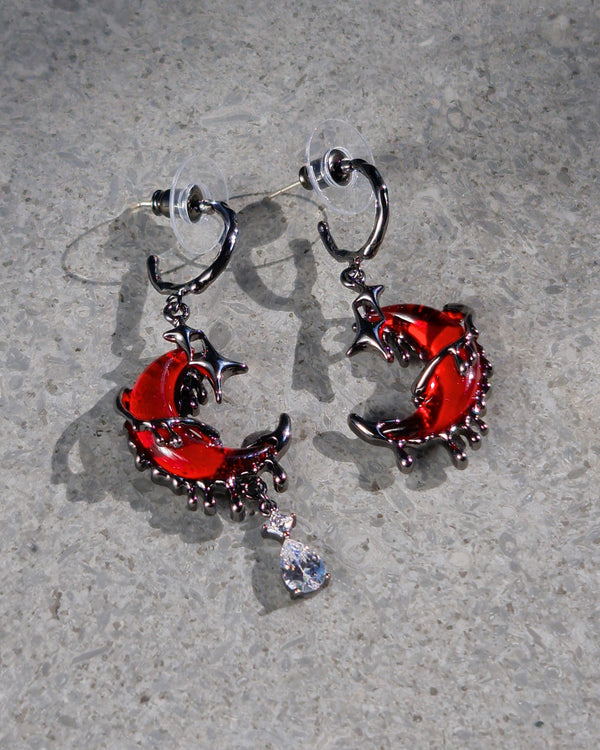 Blood Moon Drip Mismatched Earrings - Nikaneko