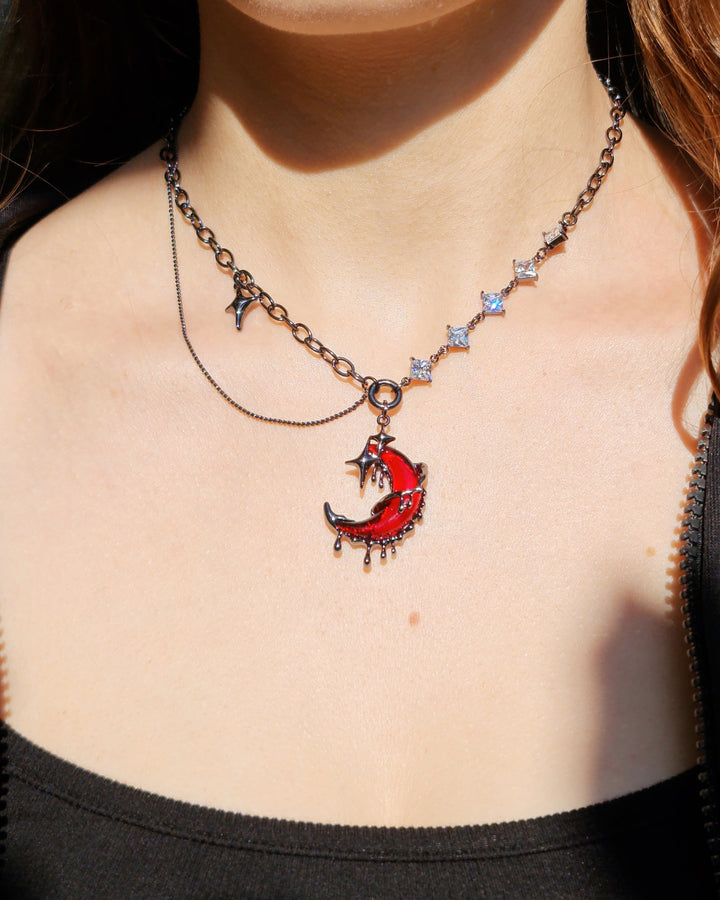 Blood Moon Drip Necklace - Nikaneko