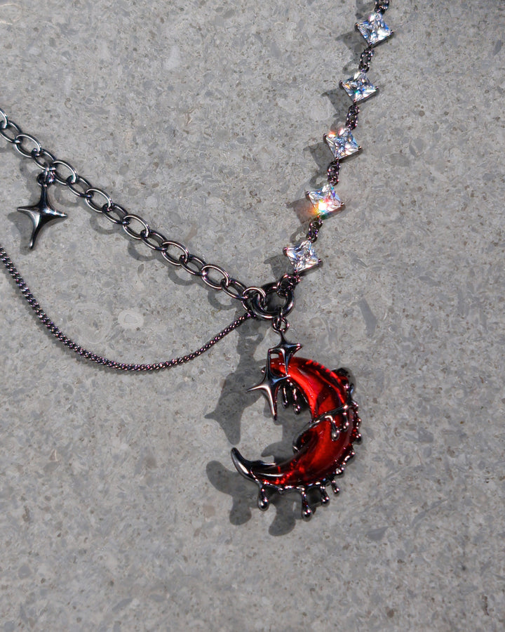 Blood Moon Drip Necklace - Nikaneko