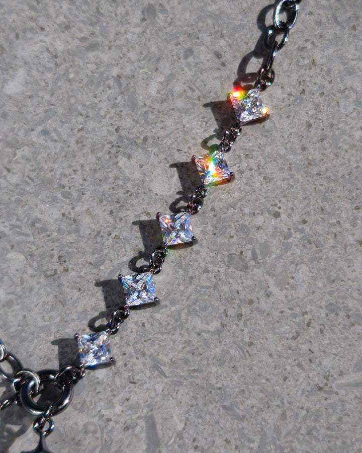 Blood Moon Drip Necklace - Nikaneko