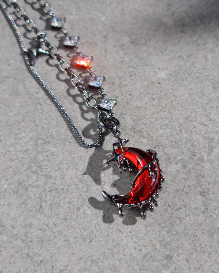 Blood Moon Drip Necklace - Nikaneko