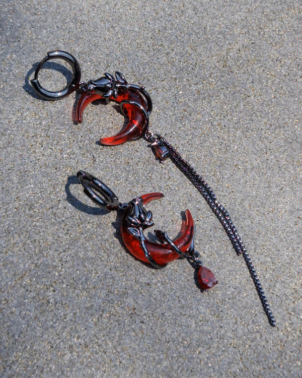 Blood Moon Mismatched Earrings - Nikaneko