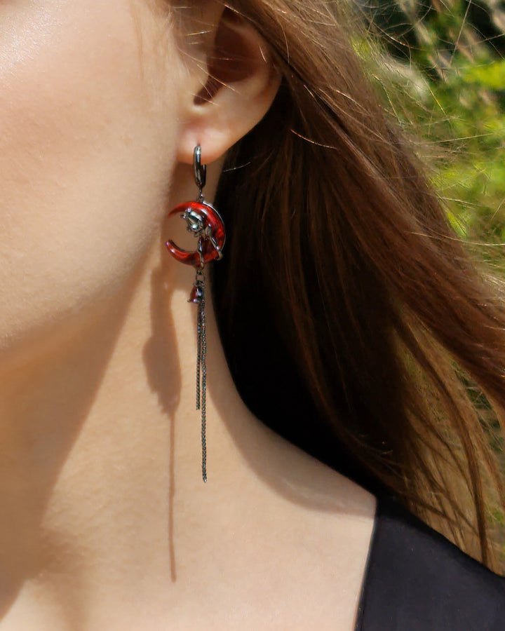 Blood Moon Mismatched Earrings - Nikaneko