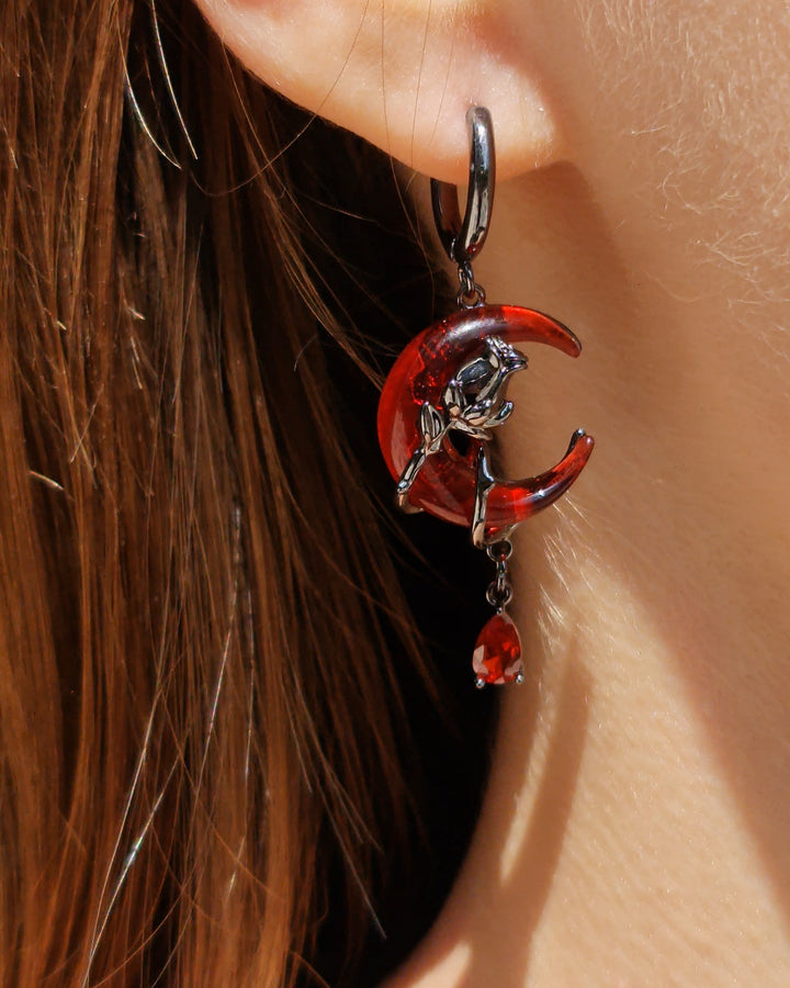Blood Moon Mismatched Earrings - Nikaneko