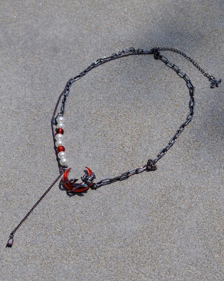 Blood Moon Necklace - Nikaneko