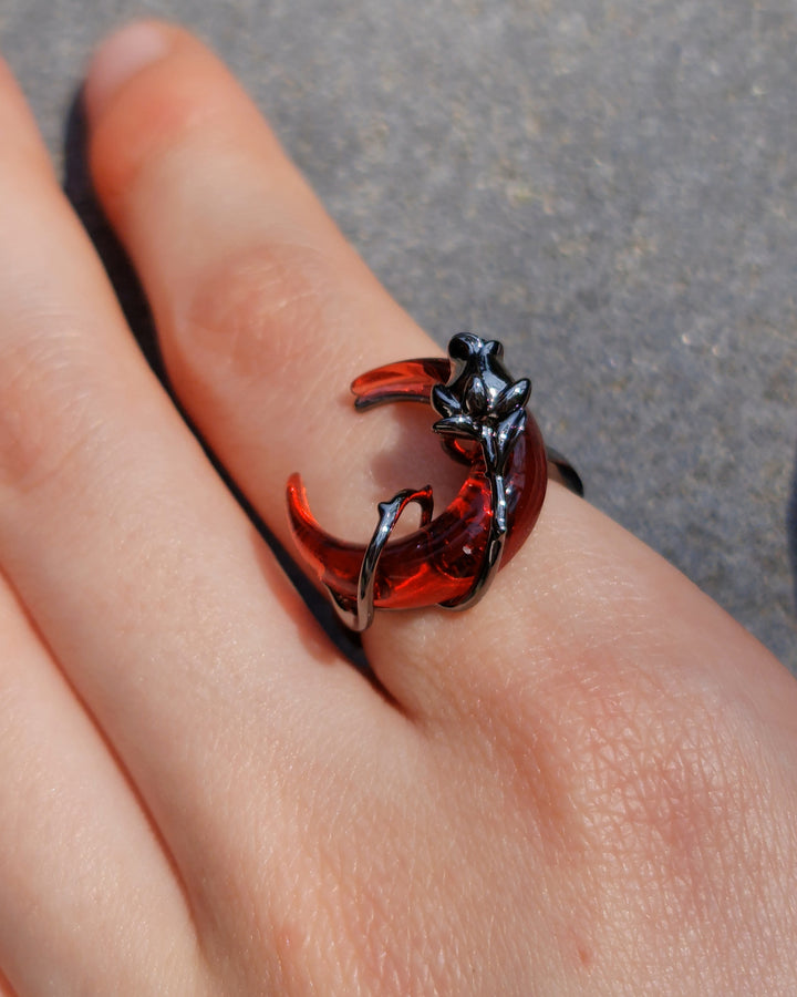 Blood Moon Ring - Nikaneko