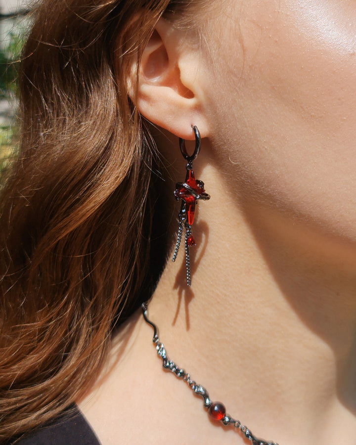 Blood Star Mismatched Earrings - Nikaneko