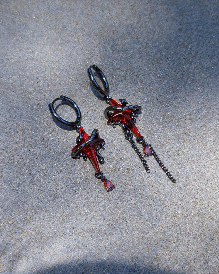 Blood Star Mismatched Earrings - Nikaneko