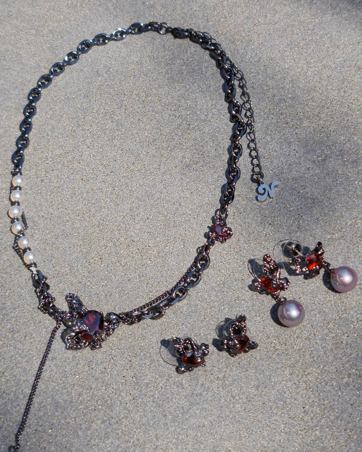 Blooderfly Pearl Earrings - Nikaneko