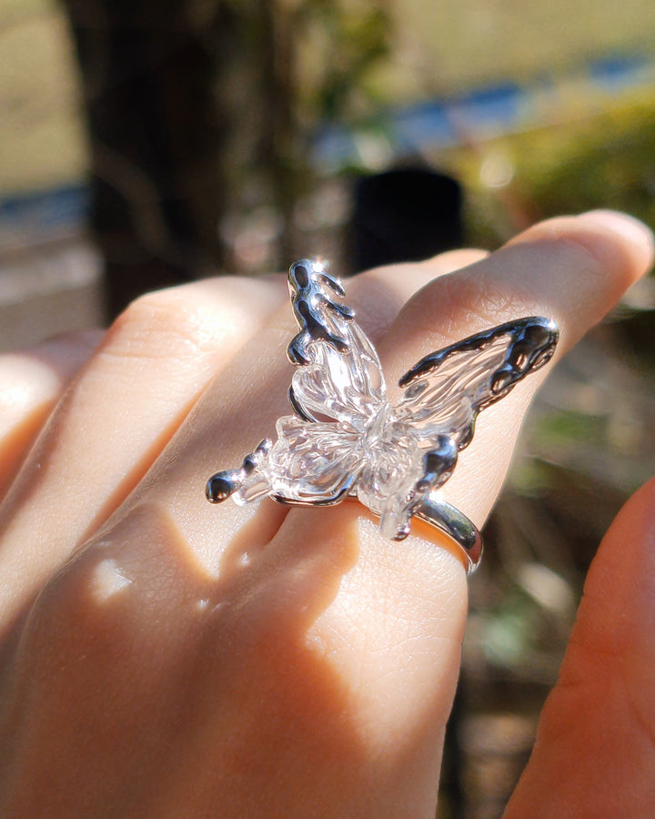 Crystal Butterfly Ring - Nikaneko