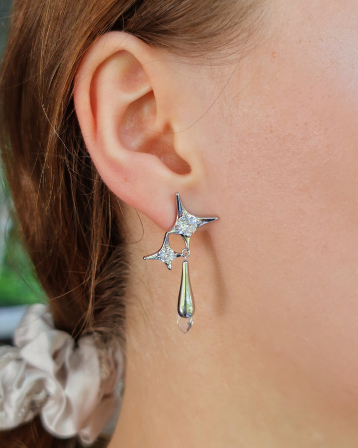 Crystal Drop Earrings - Nikaneko