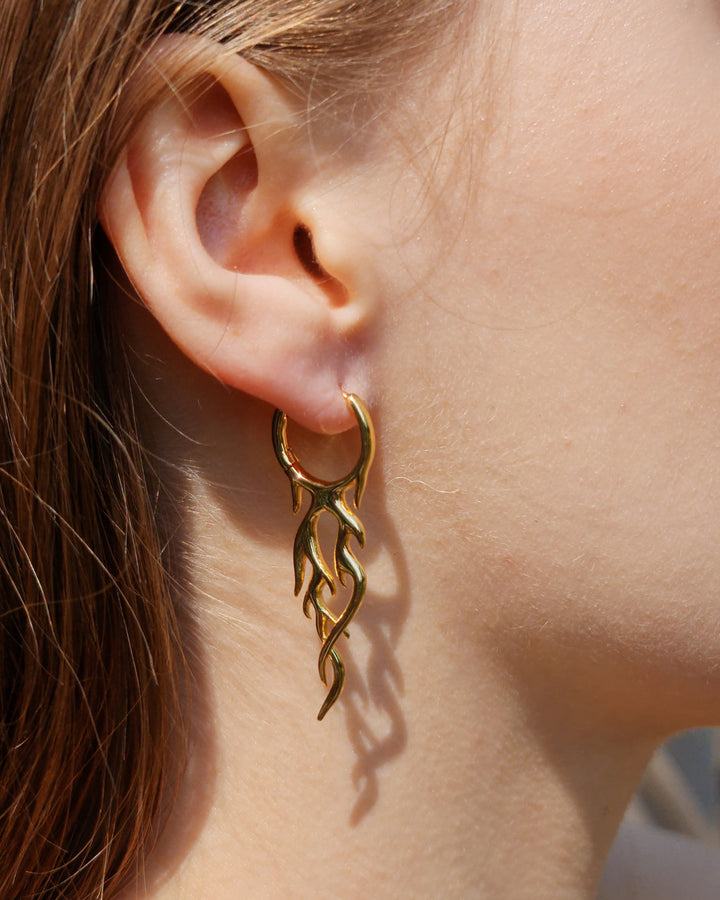 Endless Fire Earrings Gold - Nikaneko