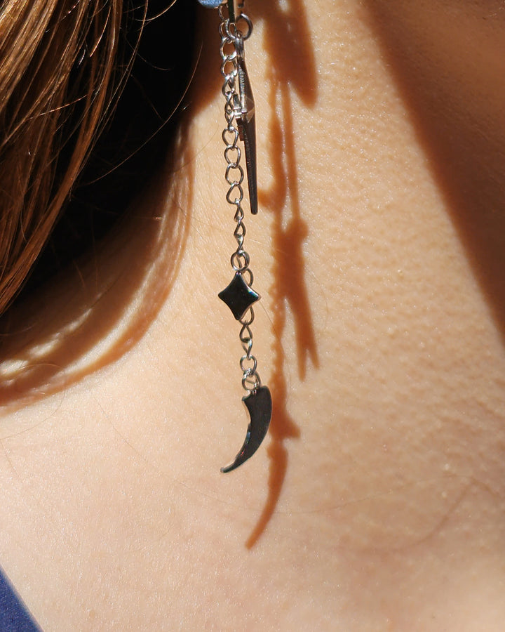 Enhypen Bite Me Mismatched Earrings - Nikaneko