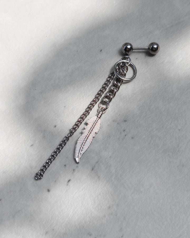 Feather and Chain Earring - Nikaneko