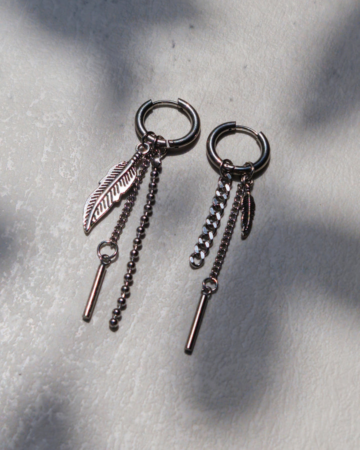 Feather and Chain Mismatched Earrings - Nikaneko