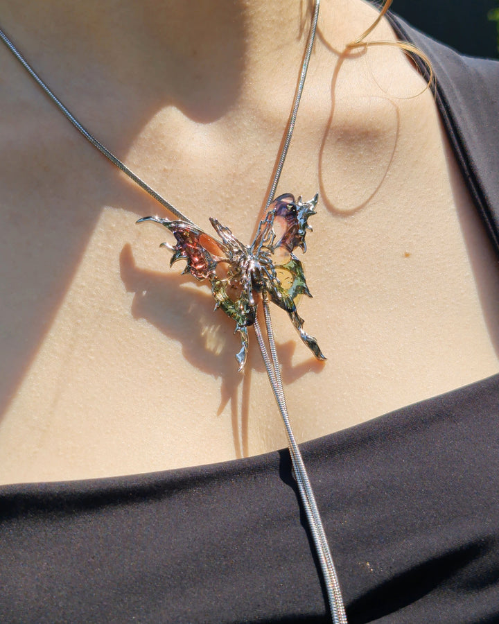 Flutter Cage Necklace - Nikaneko