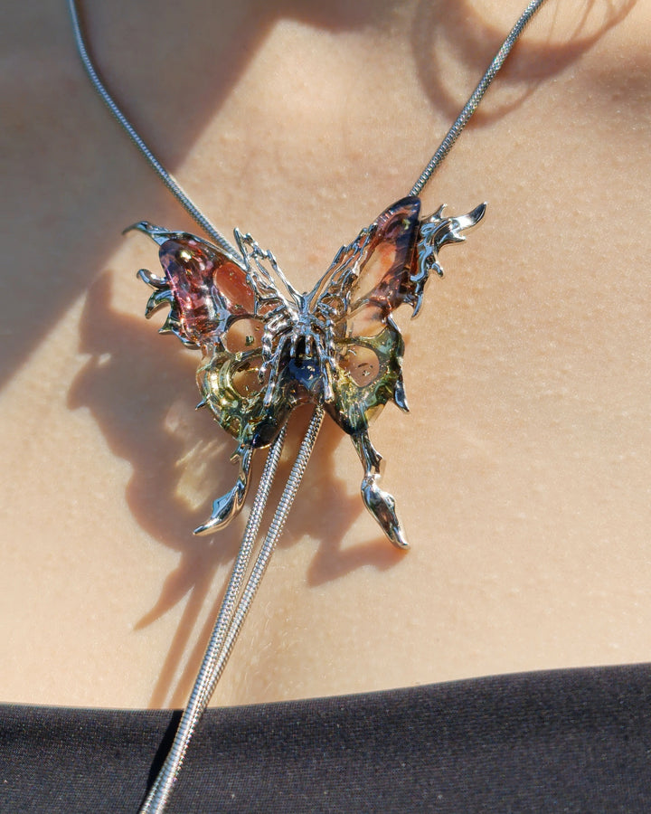 Flutter Cage Necklace - Nikaneko