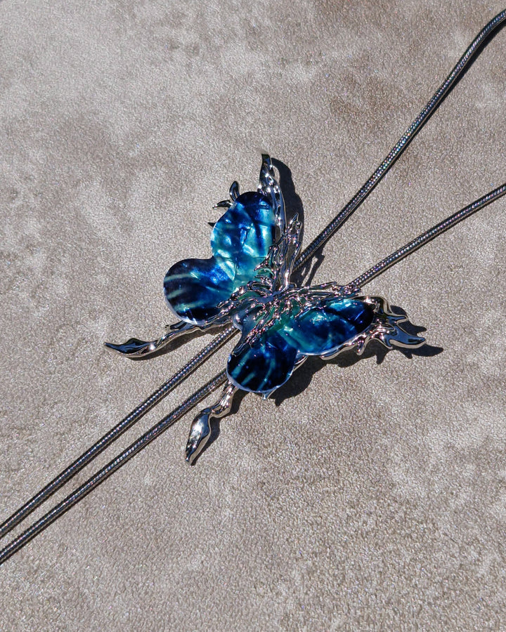 Flutter Cage Necklace - Nikaneko