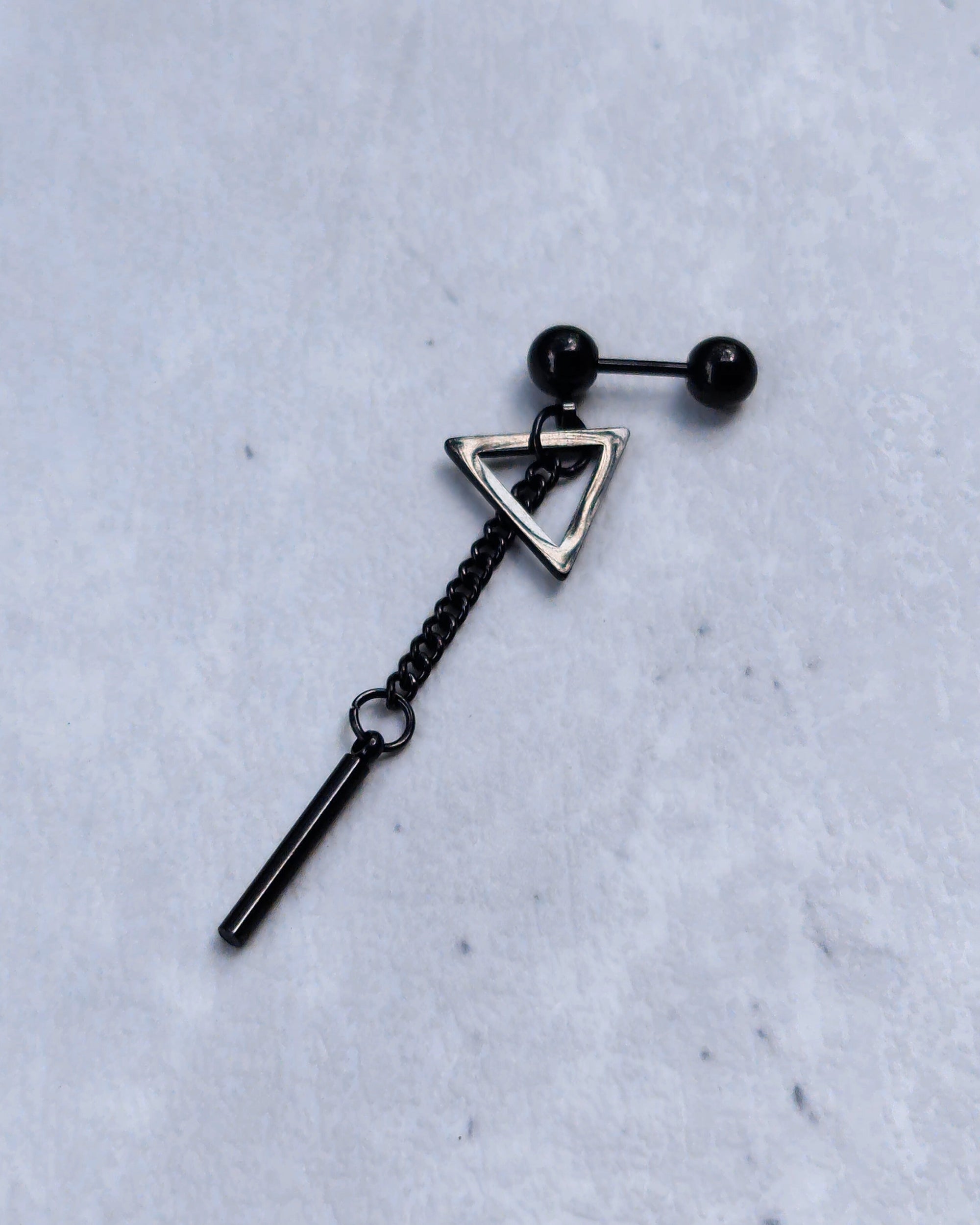 Geometric Earring Black - Nikaneko