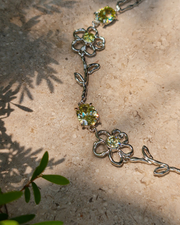 Green Bloom Necklace - Nikaneko