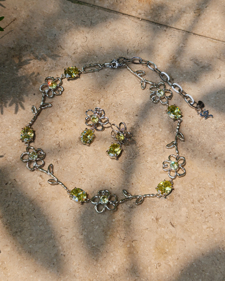 Green Bloom Necklace - Nikaneko