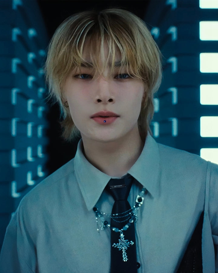 Sacred Rose Cross Necklace - Nikaneko