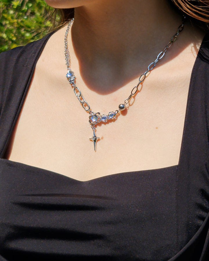 Illusion Star Necklace - Nikaneko