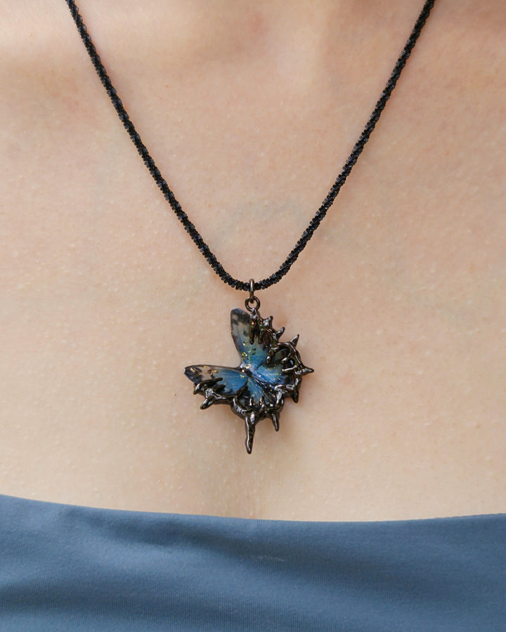 Midnight Flutter Necklace and Choker - Nikaneko