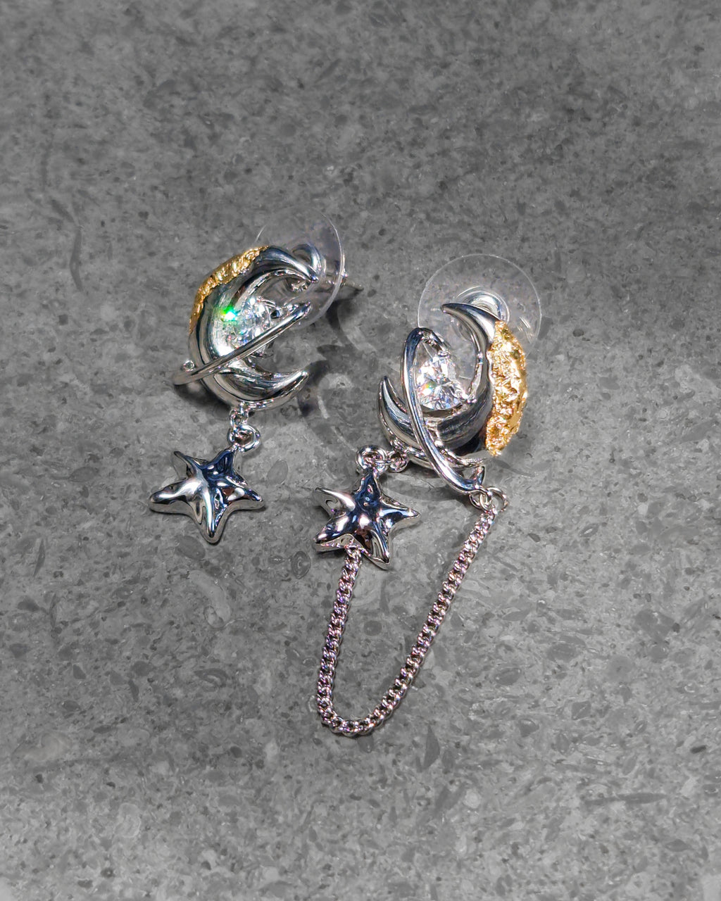 Moon Orbit Mismatched Earrings - Nikaneko