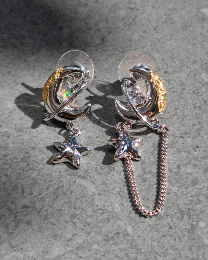 Moon Orbit Mismatched Earrings - Nikaneko