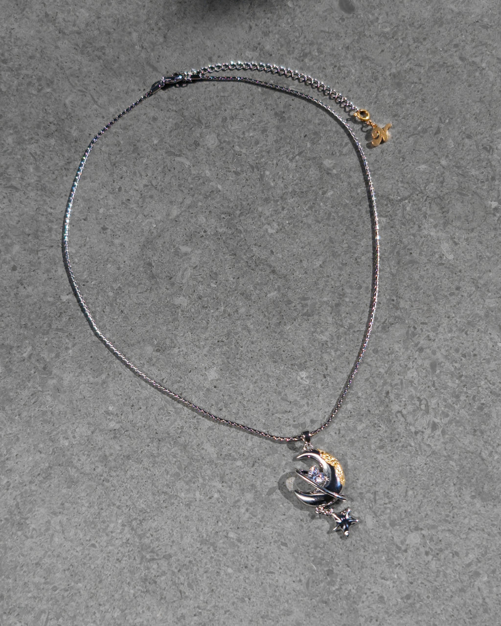 Moon Orbit Necklace - Nikaneko