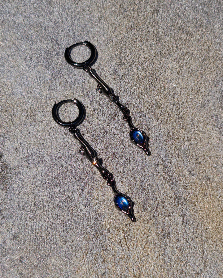 Mystic Gaze Earrings - Nikaneko