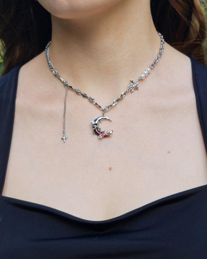 Scarlet Moon Necklace - Nikaneko