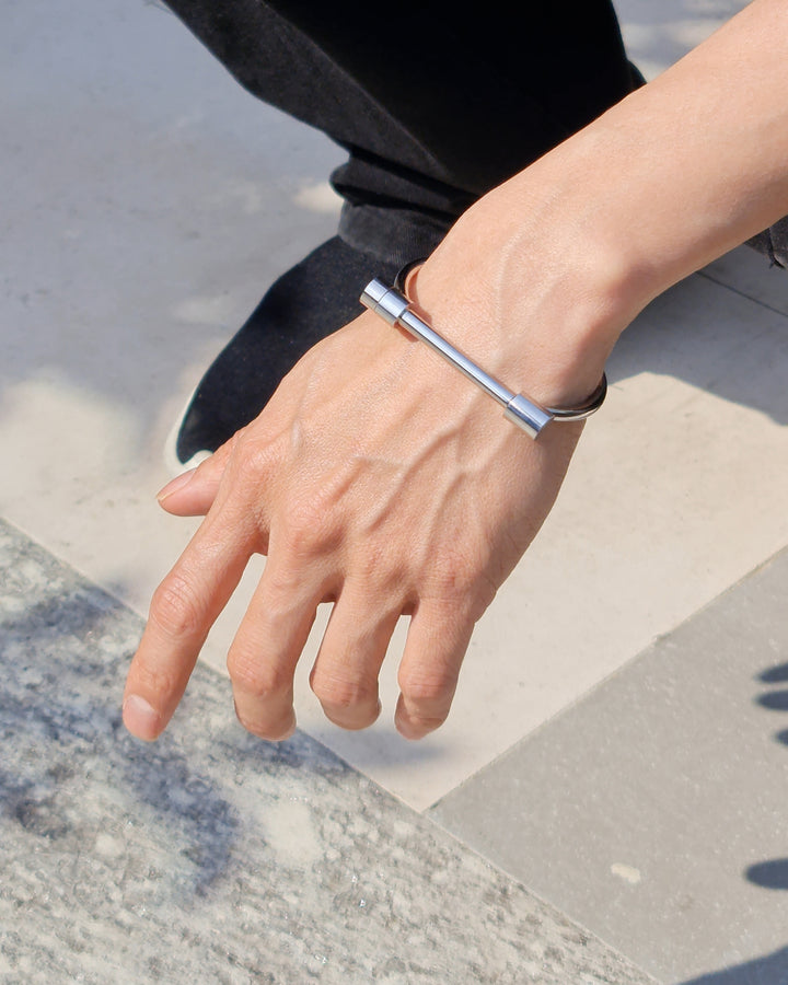 Screw Cuff Bracelet - Nikaneko