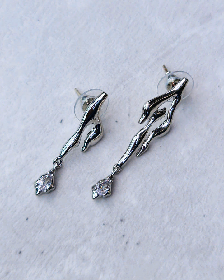 Silver Flame Mismatched Earrings - Nikaneko