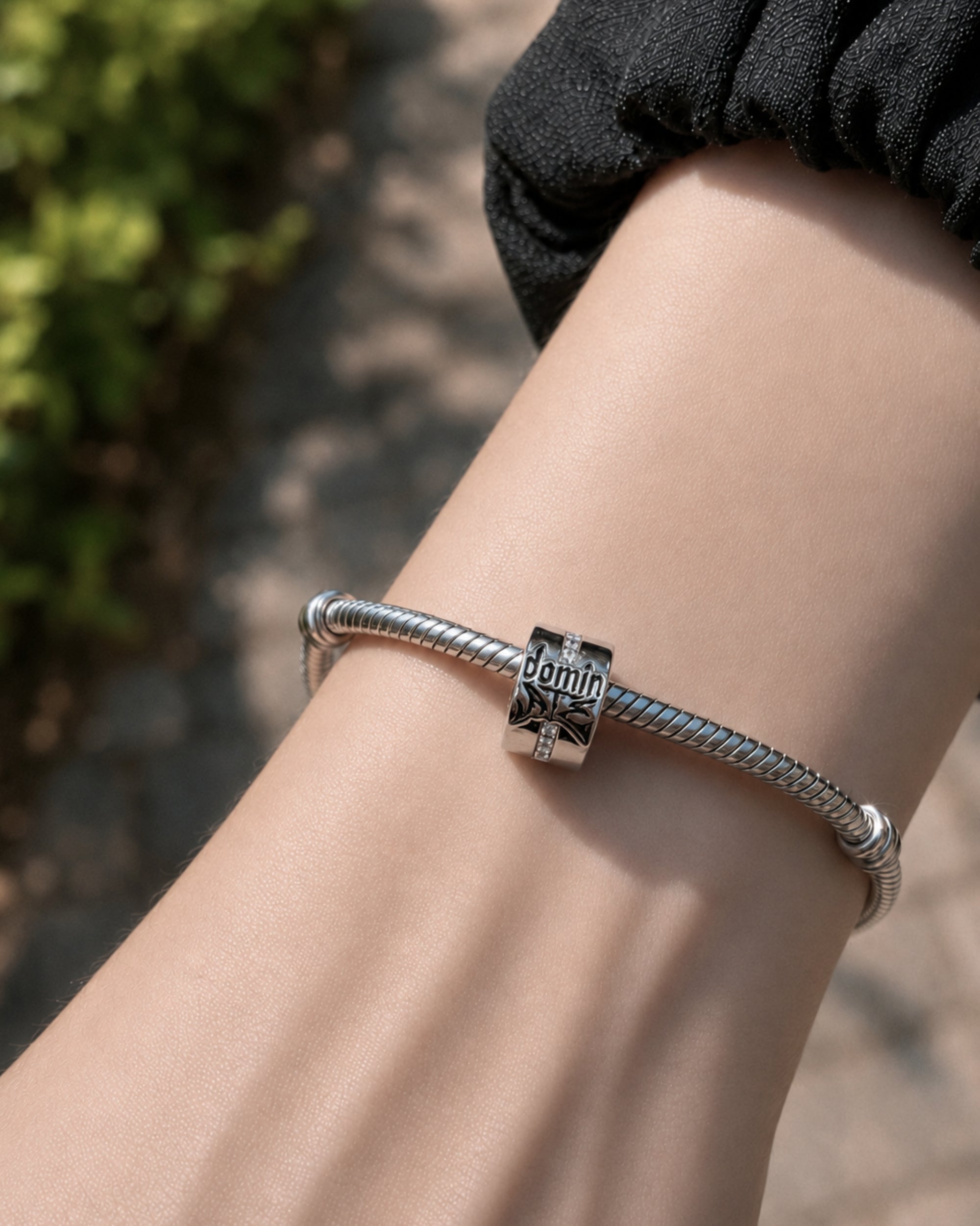 Dominate Tour Clip Charm