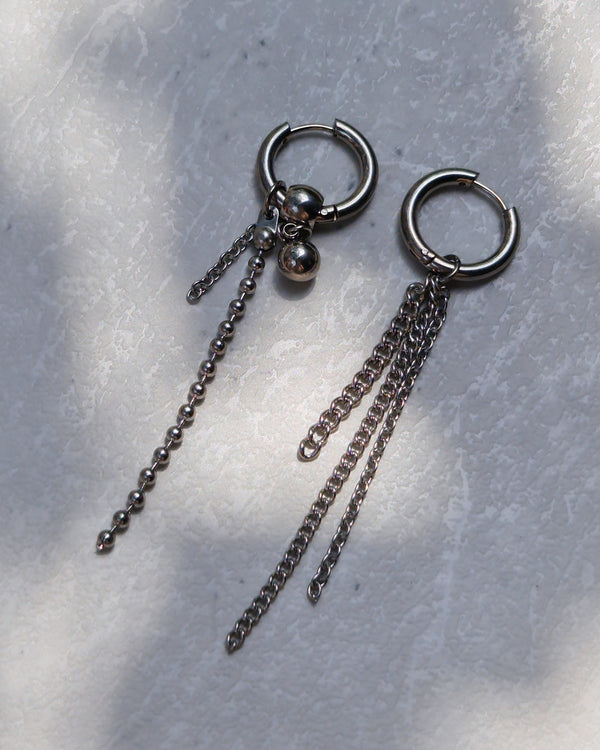 Triple Chain and Beads Mismatched Earrings - Nikaneko