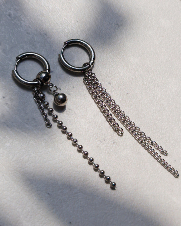 Triple Chain and Beads Mismatched Earrings - Nikaneko