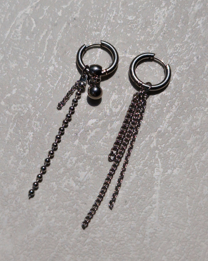 Triple Chain and Beads Mismatched Earrings - Nikaneko