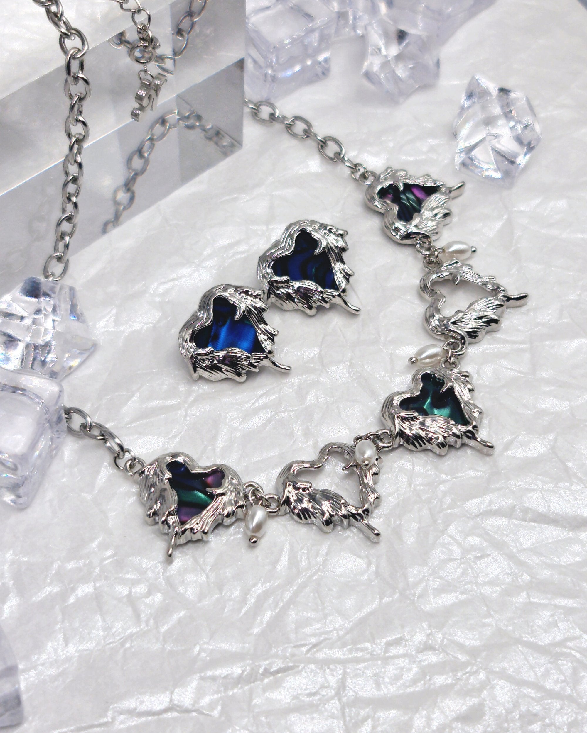 Aurora Heart Necklace - Nikaneko