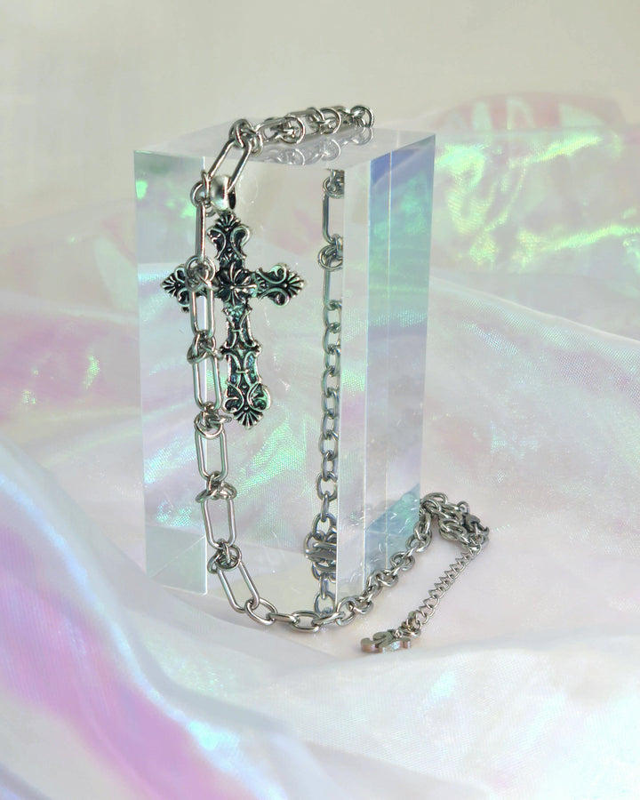 Ornamental Cross Necklace - Nikaneko